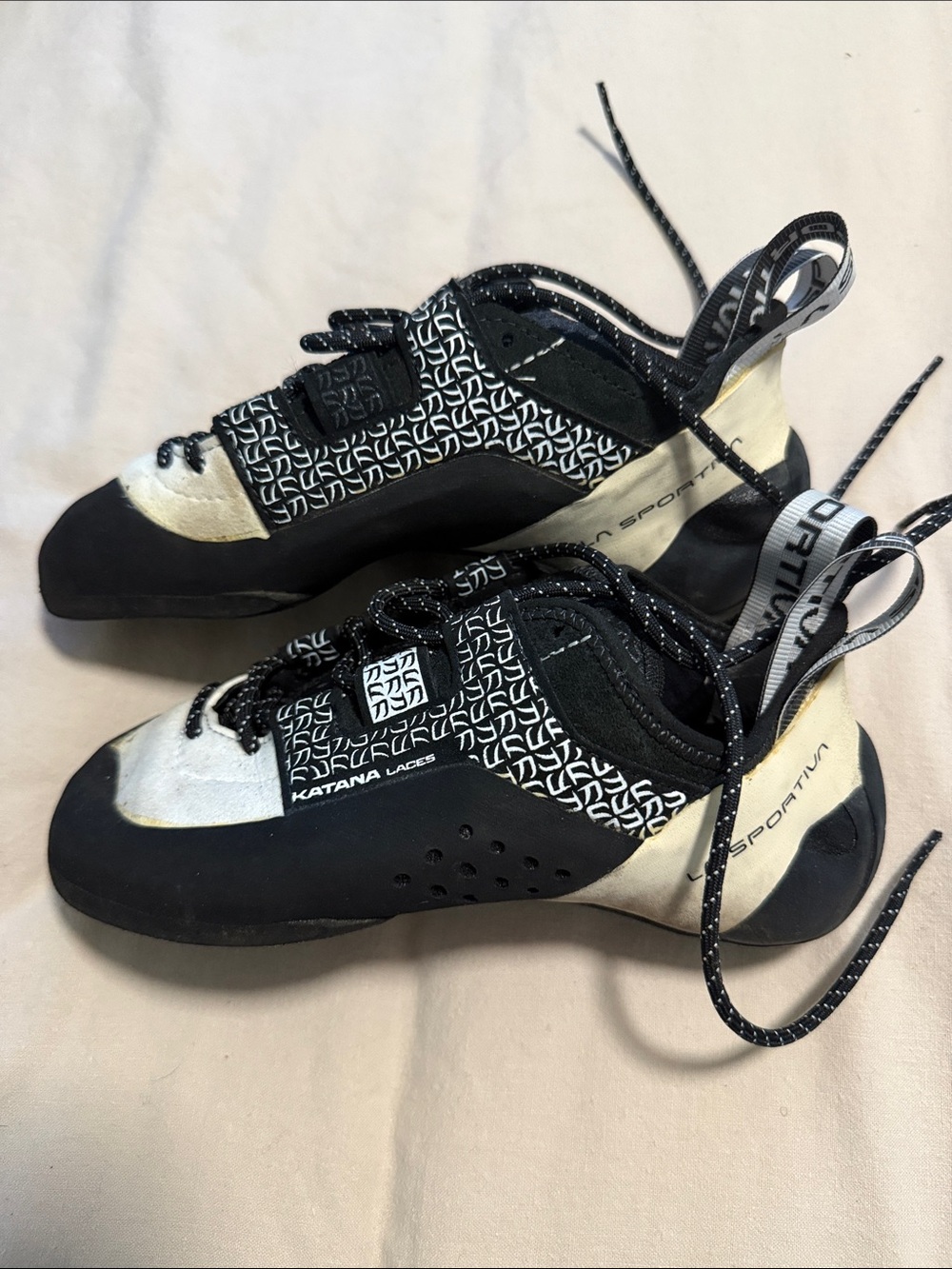 La Sportiva Women’s Katana Lace Climbing Shoes - Black & white 36